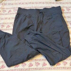 Lululemon dance studio joggers